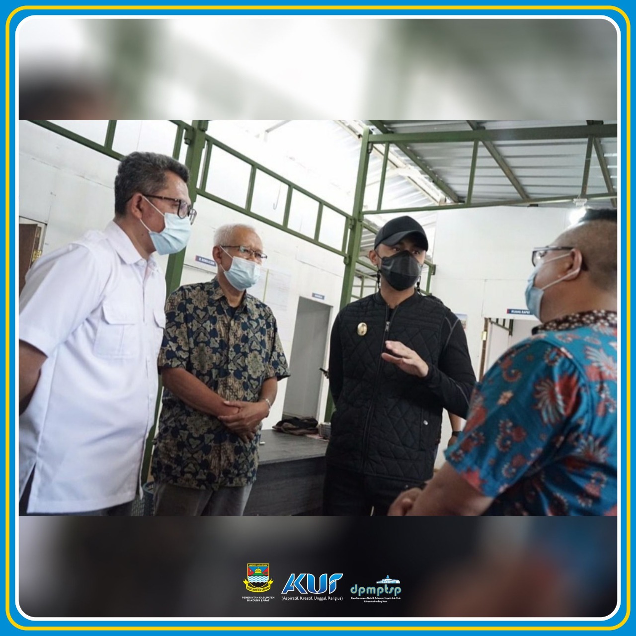 >Belum mengantongi izin mendirikan bangunan ( IMB ) Saya minta pembangunan Pasar Tagog Padalarang dihentikan sementara